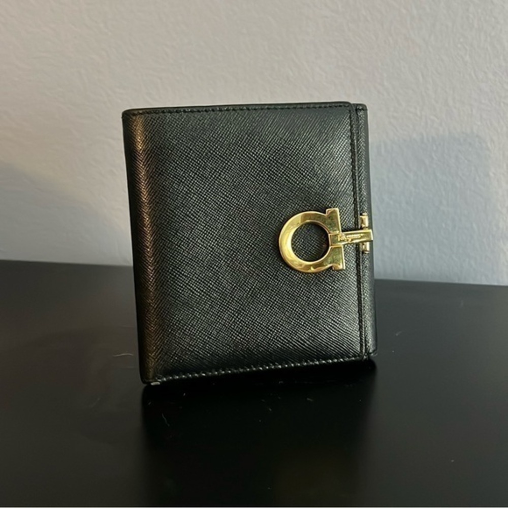 Salvatore Ferragamo Gancini Compact Leather Wallet